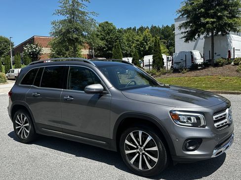 Certified 2021 Mercedes-Benz GLB 250 image 2