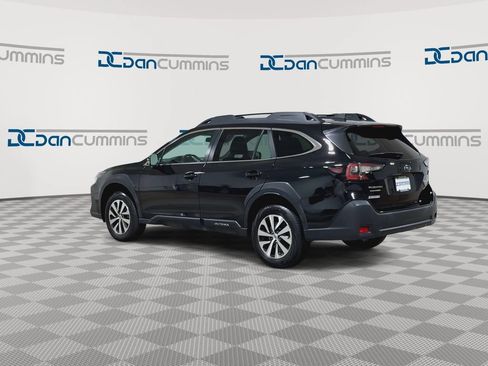 Used 2023 Subaru Outback Premium AWD/4WD image 6