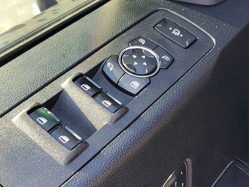 Used 2017 Ford F250 Lariat w/ Lariat Ultimate Package AWD/4WD image 24