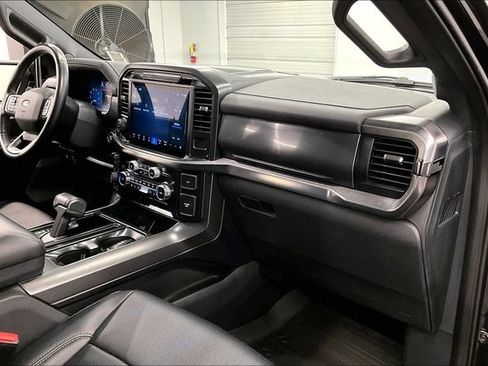 Used 2025 Ford F150 Lariat AWD/4WD image 19