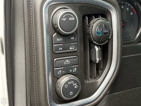 Used 2020 Chevrolet Silverado 1500 LT w/ Trailering Package image 9