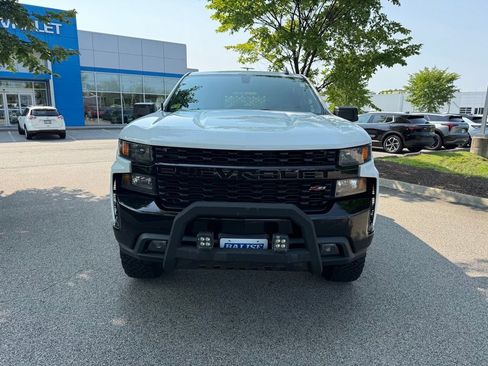 Used 2020 Chevrolet Silverado 1500 Custom Trail Boss w/ Custom Convenience Package AWD/4WD image 8