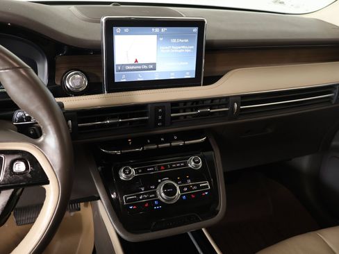 Used 2021 Lincoln Corsair Reserve w/ Elements Package FWD image 5