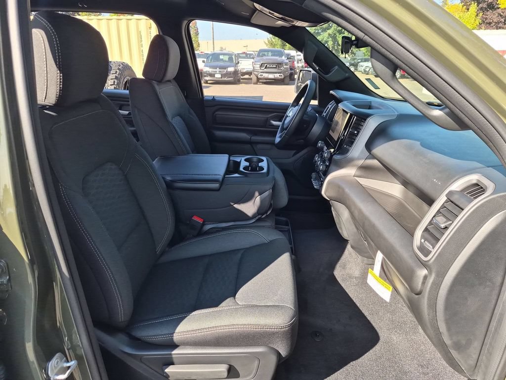 New 2026 RAM 1500 Warlock AWD/4WD image 16
