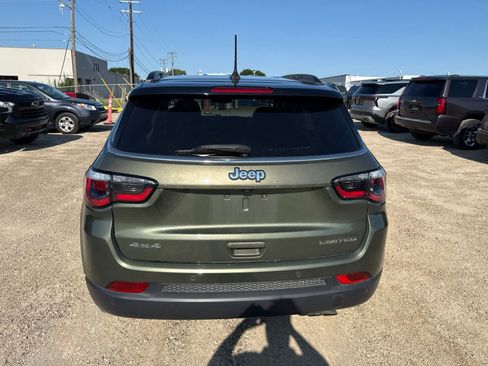 Used 2021 Jeep Compass Limited w/ Elite Exterior Group AWD/4WD image 13