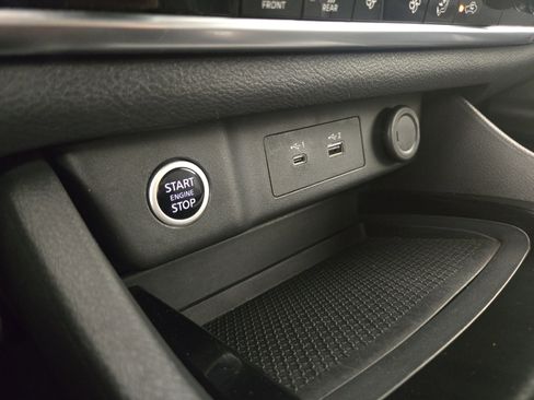 Used 2023 Nissan Rogue SV image 24