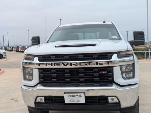 Used 2022 Chevrolet Silverado 2500 LT w/ Texas Edition image 8