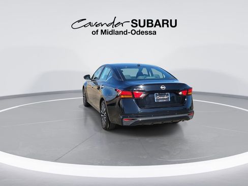 Used 2025 Nissan Altima 2.5 SV FWD image 6