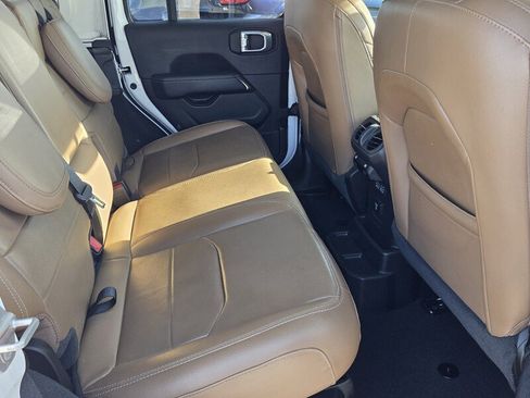 Used 2023 Jeep Wrangler Unlimited Sahara w/ Cold Weather Group image 14