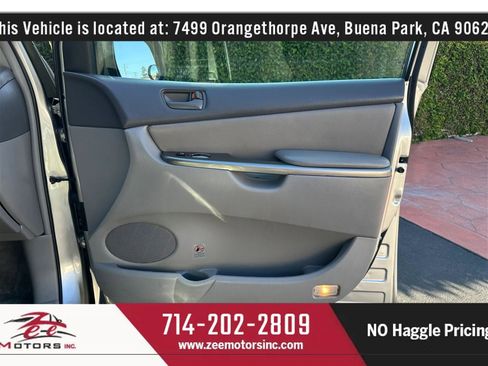 Used 2010 Toyota Sienna LE FWD image 47