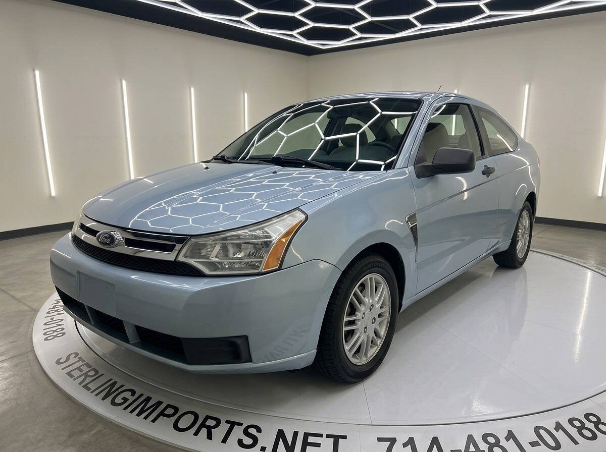 Used 2008 Ford Focus SE FWD image 1