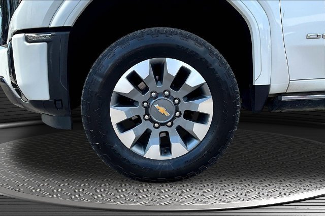 Used 2024 GMC Sierra 2500 Denali Ultimate AWD/4WD image 35