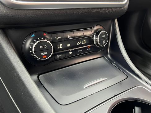 Used 2016 Mercedes-Benz CLA 250 image 50