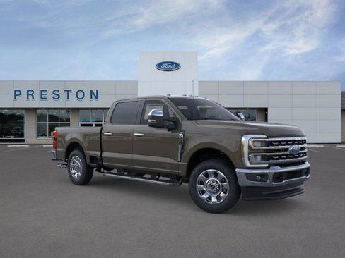New 2026 Ford F250 Lariat w/ Chrome Package image 7