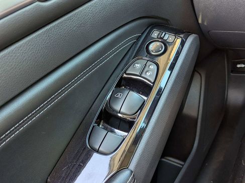Used 2023 Nissan Altima 2.5 SL AWD/4WD image 24