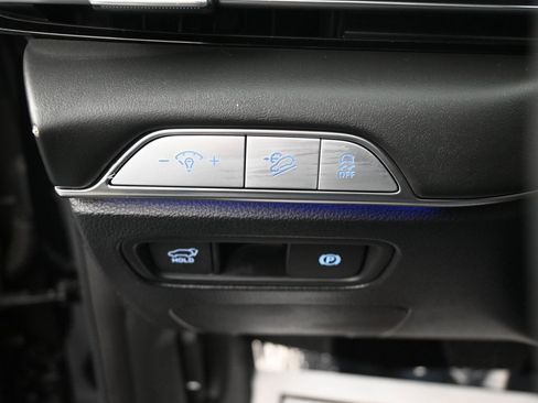 Used 2025 Genesis GV80 2.5T Advanced image 25