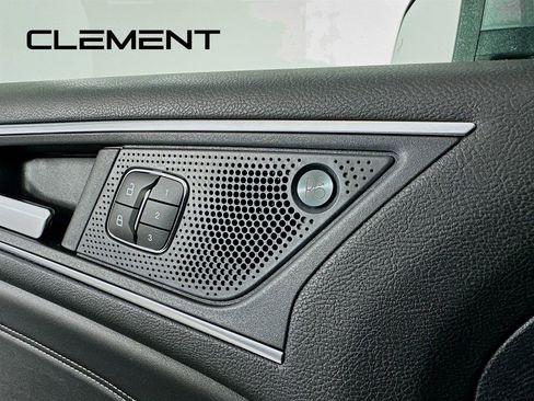 Certified 2022 Ford Edge Titanium image 37