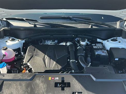 Used 2026 Hyundai Santa Fe SEL image 3