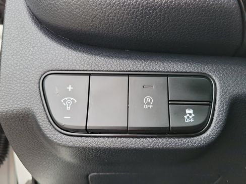 Used 2025 Kia Seltos S FWD image 30