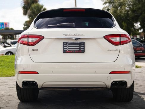 Used 2020 Maserati Levante S AWD/4WD image 11