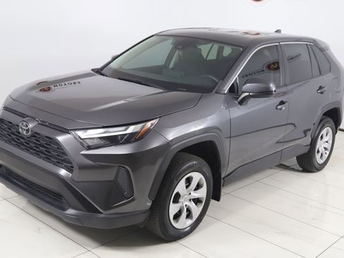 Used 2024 Toyota RAV4 LE FWD image 18