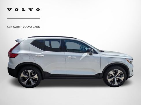 New 2026 Volvo XC40 B5 Plus w/ Climate Package AWD/4WD image 2