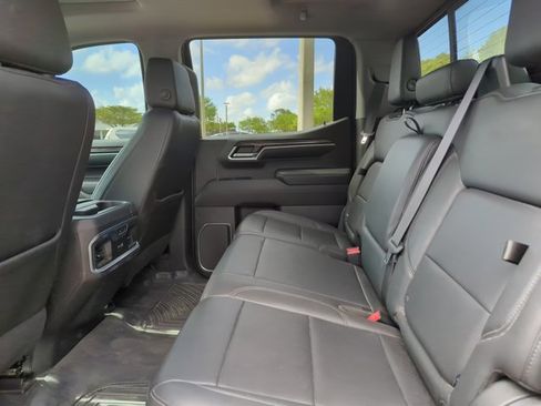 Used 2022 Chevrolet Silverado 1500 LTZ w/ LTZ Premium Package image 24