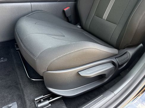 New 2026 Hyundai Elantra SE FWD image 11