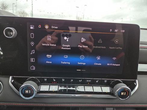 Used 2024 Chevrolet Colorado Z71 w/ Z71 Convenience Package 2 AWD/4WD image 29