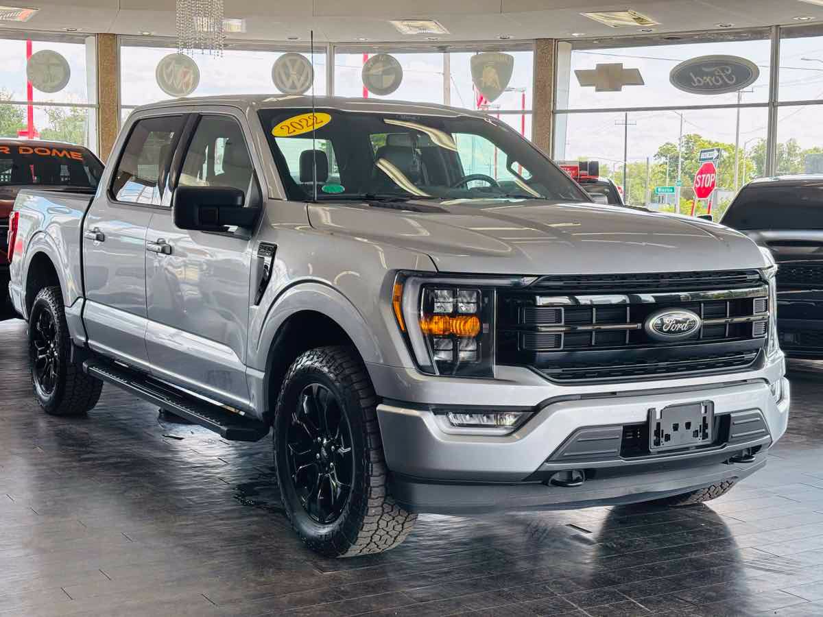 Used 2022 Ford F150 XLT w/ Equipment Group 302A High AWD/4WD image 4