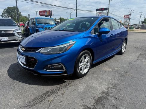 Used 2018 Chevrolet Cruze LT FWD image 7
