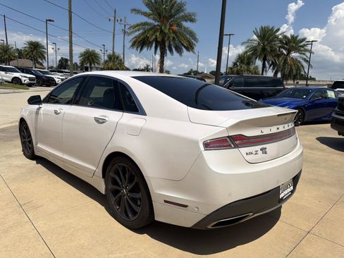 Used 2020 Lincoln MKZ Reserve w/ Monochromatic Package FWD image 6