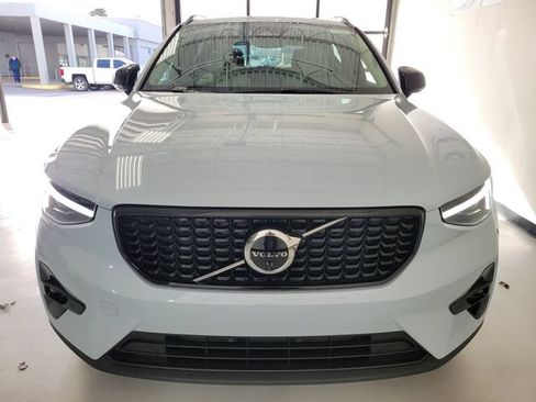 New 2026 Volvo XC40 B5 Plus w/ Protection Package Premier AWD/4WD image 8