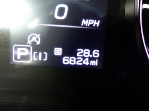 Used 2024 Subaru Impreza 2.0i Sport image 27