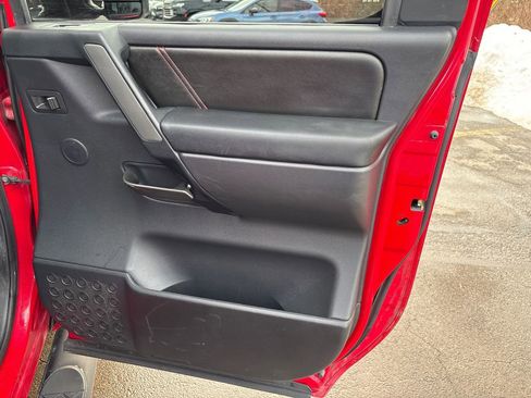 Used 2010 Nissan Titan PRO-4X w/ Pro-4x Leather Pkg image 33