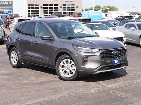 Certified 2025 Ford Escape Active FWD image 2