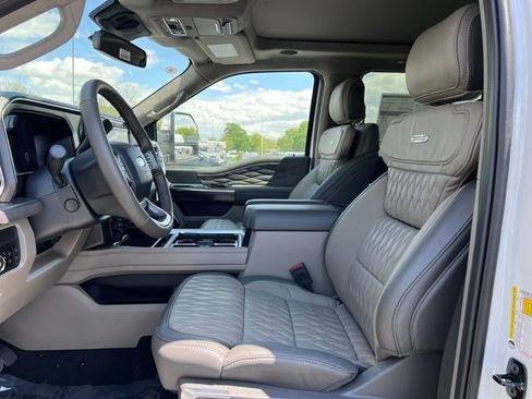 New 2026 Ford F450 Platinum w/ Platinum Plus Package AWD/4WD image 4