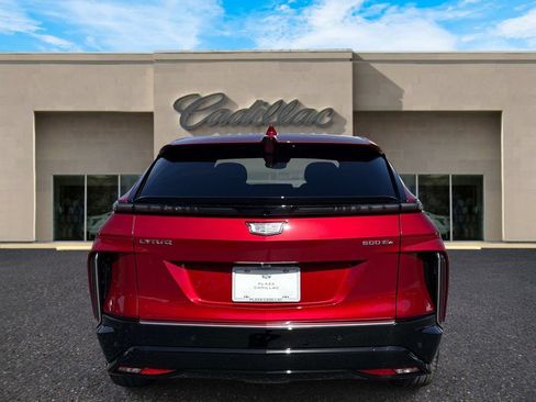 New 2026 Cadillac Lyriq Signature Luxury w/ Nappa Leather Package AWD/4WD image 4