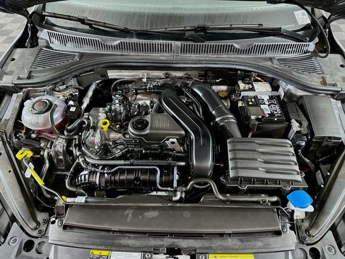 Used 2024 Volkswagen Jetta SE image 31