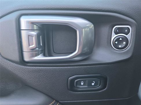 Used 2024 Jeep Wrangler Sahara w/ Technology Group image 14