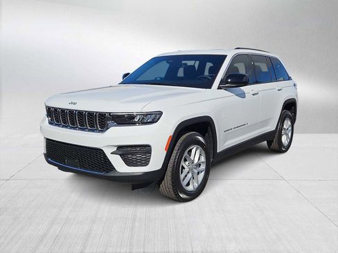 New 2026 Jeep Grand Cherokee Laredo X image 4