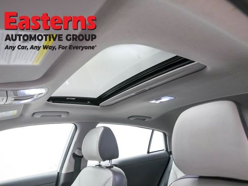 Used 2022 Hyundai Ioniq Limited image 35