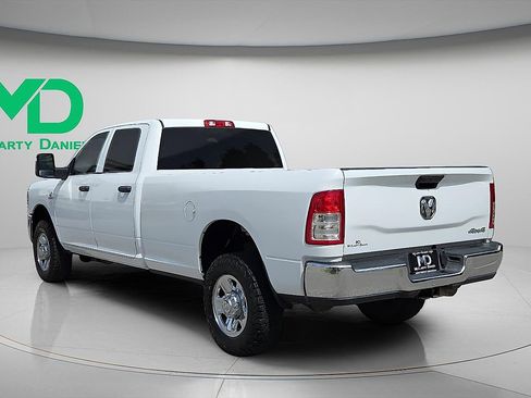 Used 2023 RAM 2500 Tradesman w/ Chrome Appearance Group AWD/4WD image 4