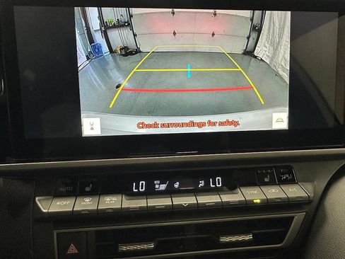 Used 2026 Toyota Camry XSE FWD image 39