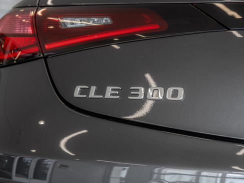 Used 2024 Mercedes-Benz CLE 300 4MATIC Cabriolet image 25