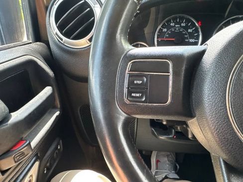 Used 2015 Jeep Wrangler Unlimited Sahara AWD/4WD image 25
