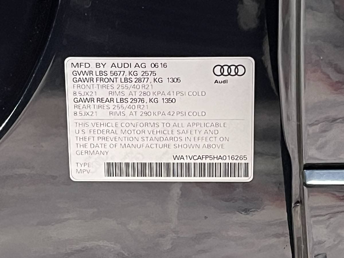 Used 2017 Audi SQ5 Prestige AWD/4WD image 33