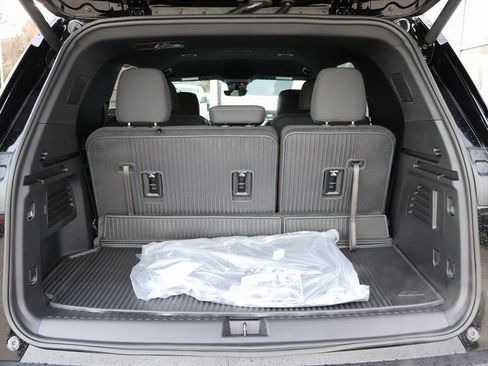New 2026 Chevrolet Traverse LT w/ Enhanced Driving Package FWD image 26