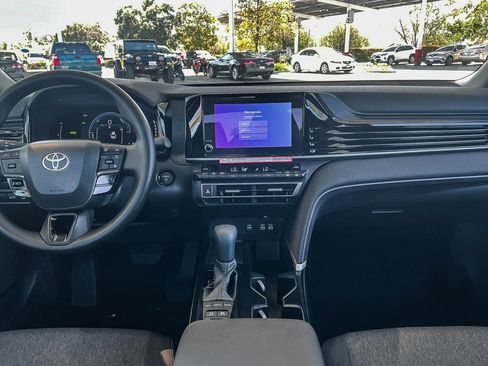 Used 2026 Toyota Camry LE w/ Convenience Package FWD image 13