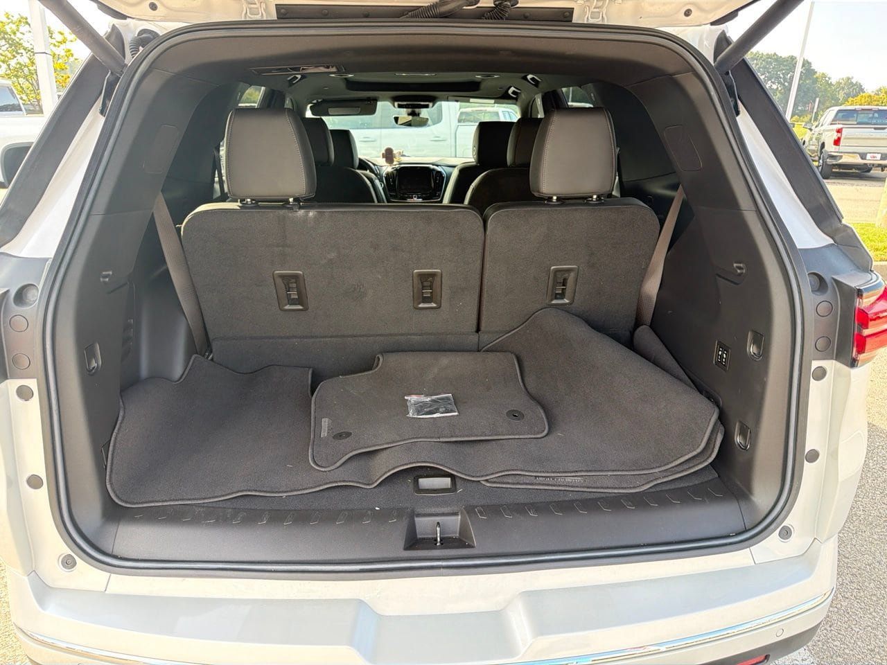 Used 2022 Chevrolet Traverse High Country AWD/4WD image 8
